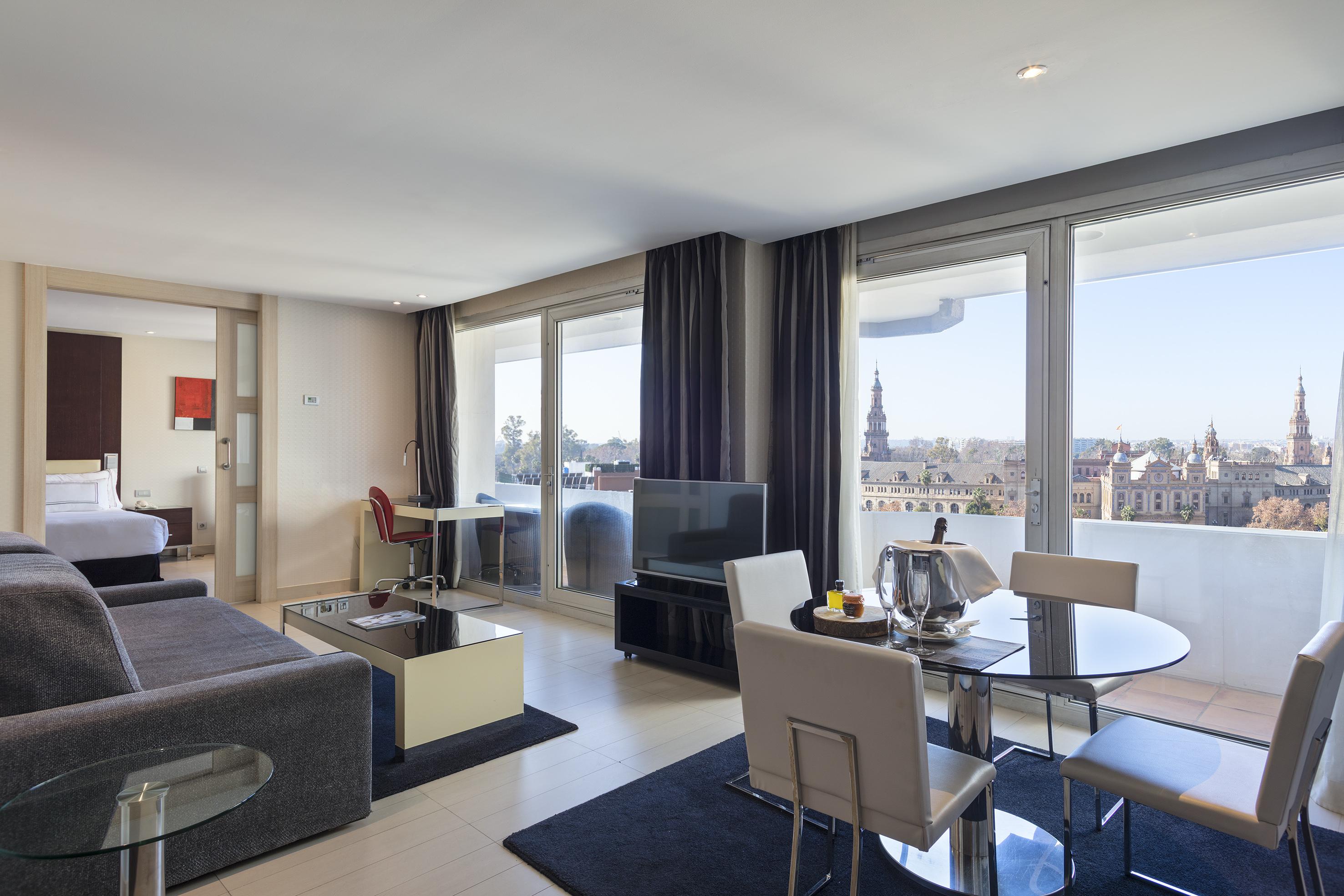 The Level At Melia Sevilla מראה חיצוני תמונה
