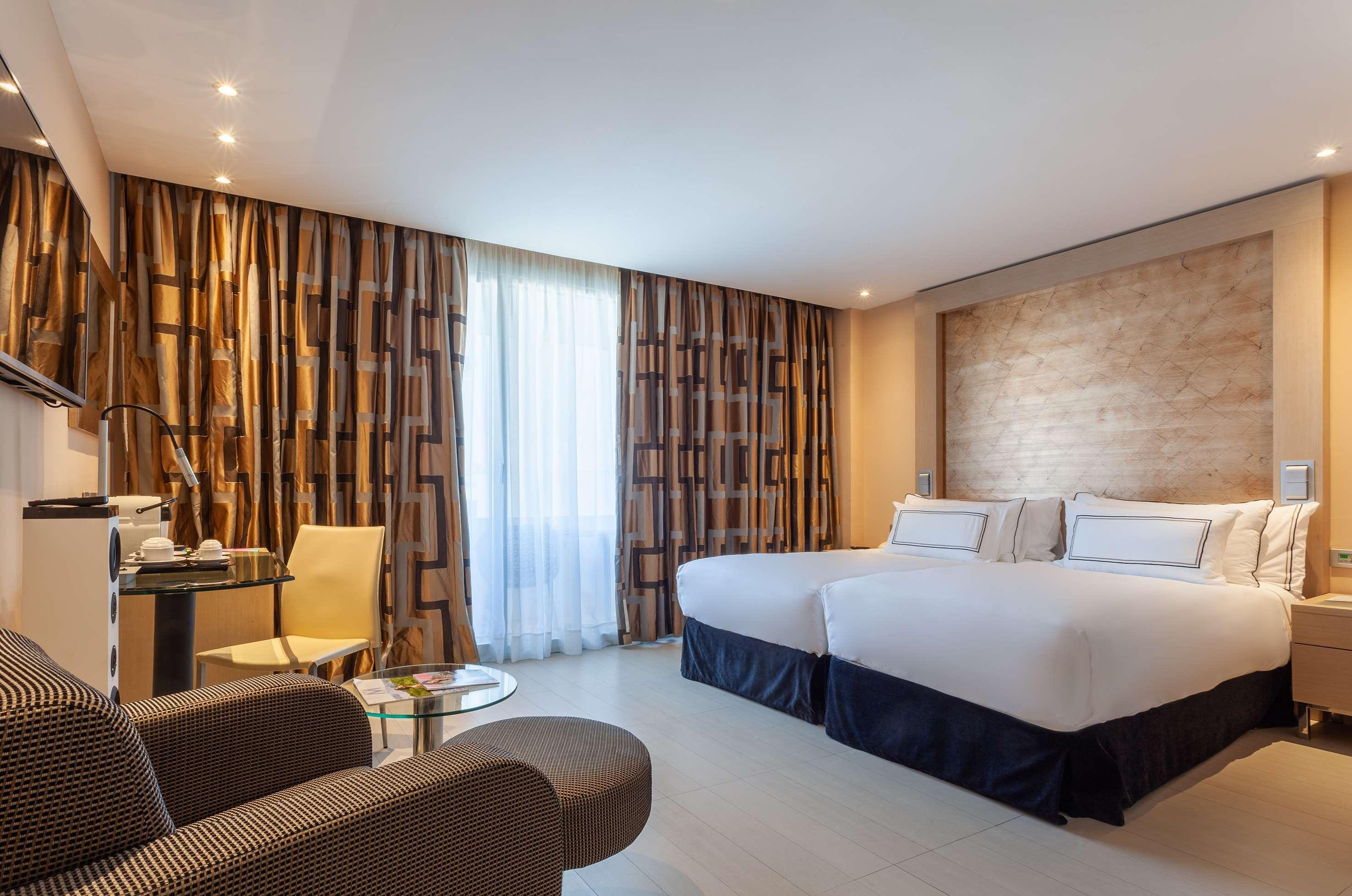 The Level At Melia Sevilla מראה חיצוני תמונה