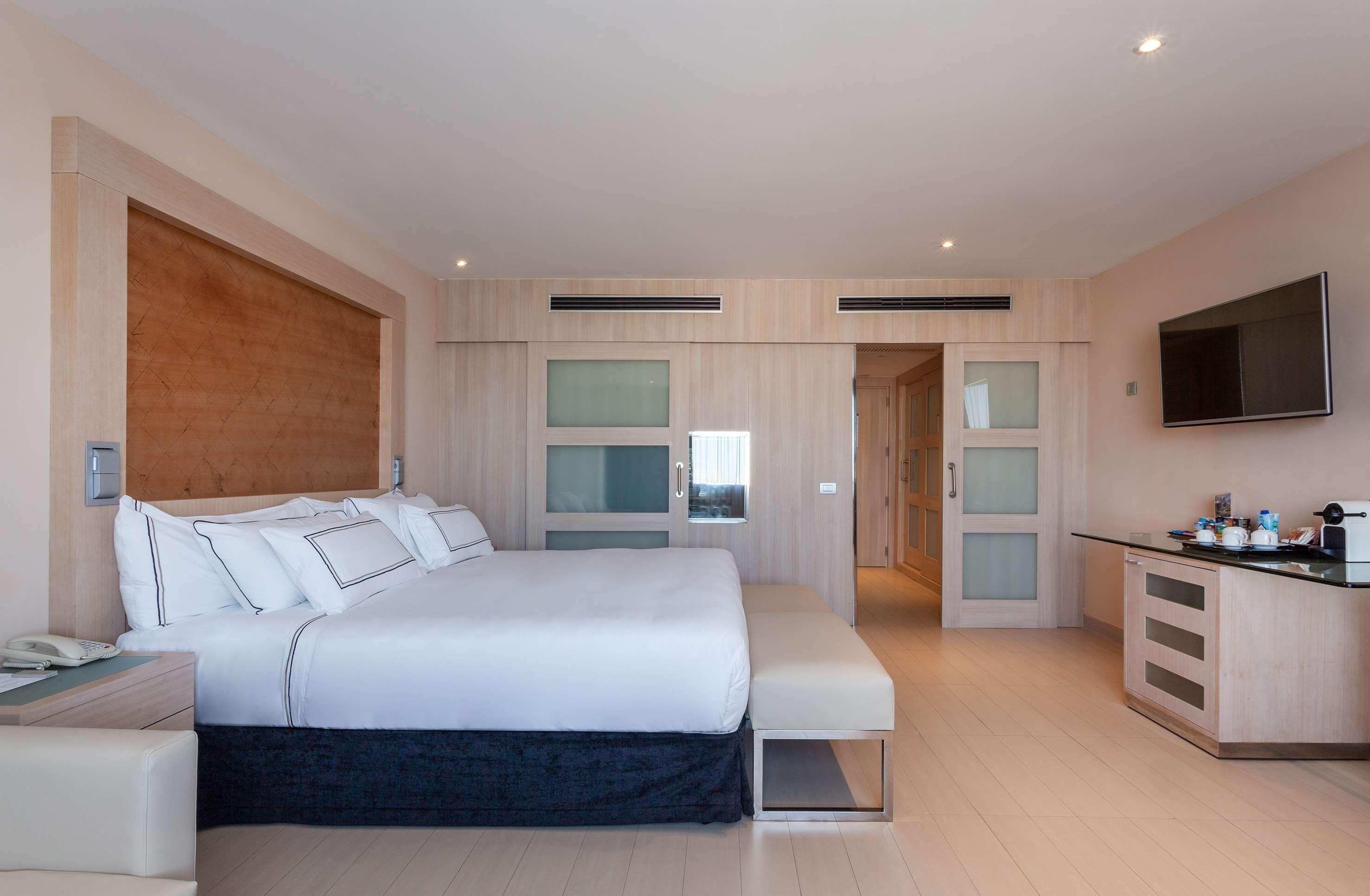 The Level At Melia Sevilla מראה חיצוני תמונה